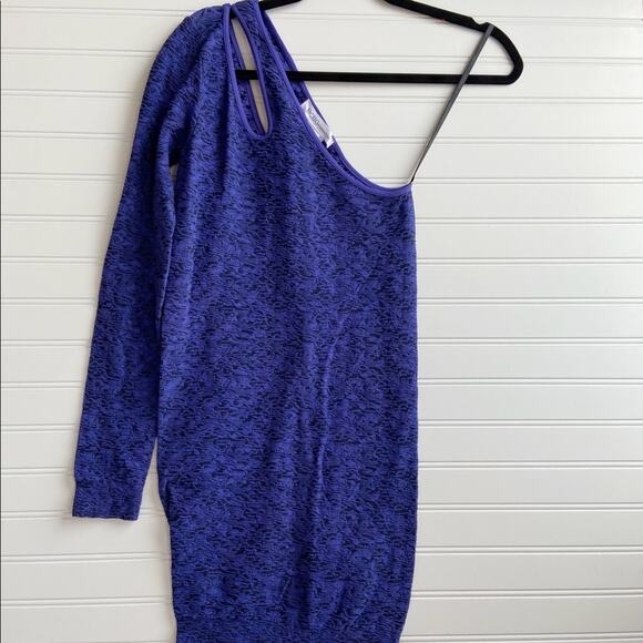 BCBGeneration XS/S Purple Cutout One Shoulder Long Sleeve Bodycon Mini Dress - Picture 2 of 6